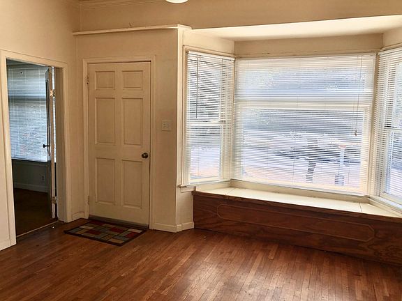 3rd image of 342 N 6th St