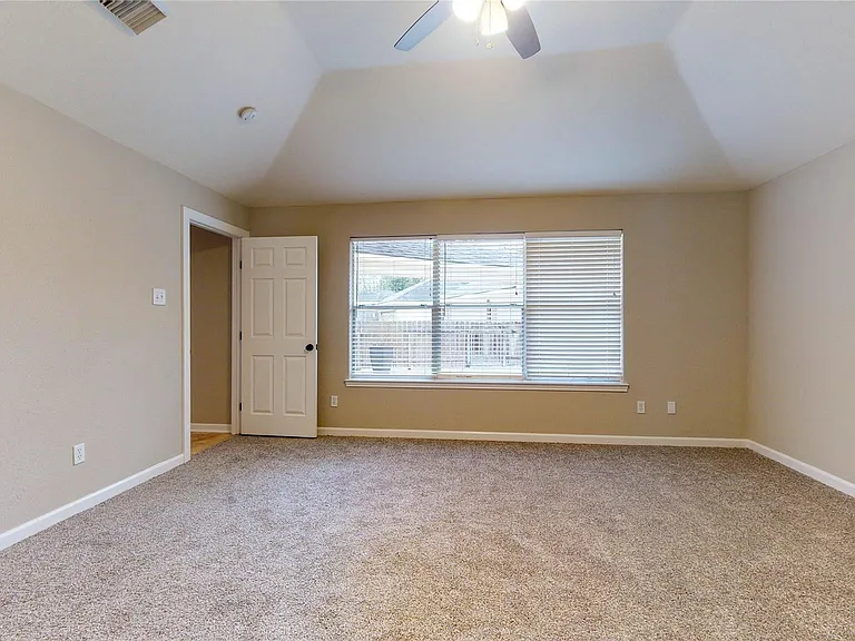 20802 Newbury Park Dr — Photo 28
