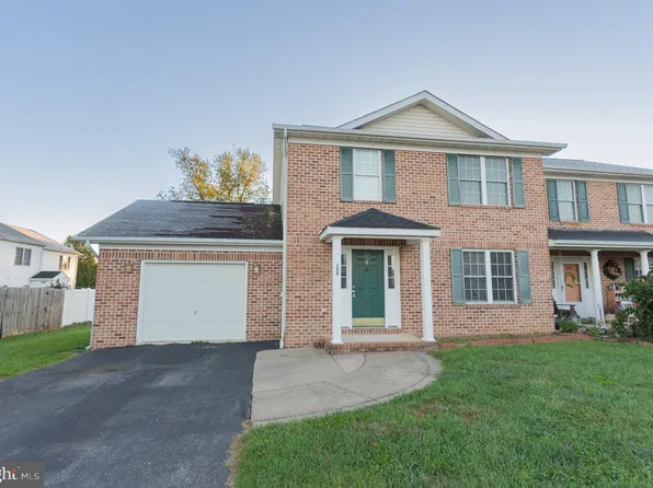 150 Westhall Dr, Charles Town, WV 25414