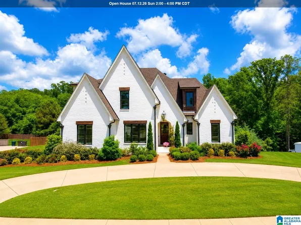 5747 Deercrest Ct, Trussville, AL 35173
