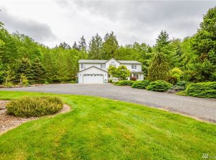 101 Porcupine Ln, Castle Rock, WA 98611