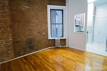 Rented by City Connections Realty