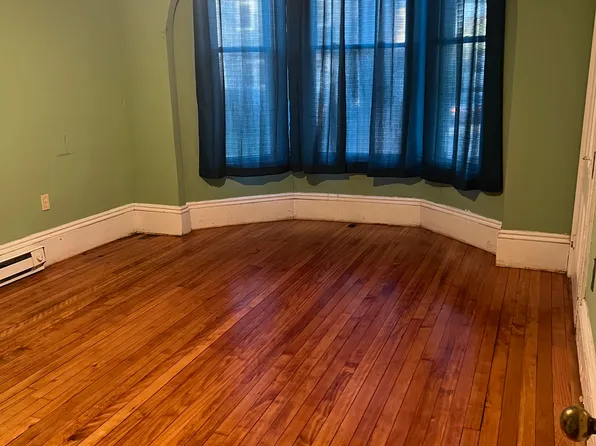 (undisclosed Address), West Roxbury, MA 02132