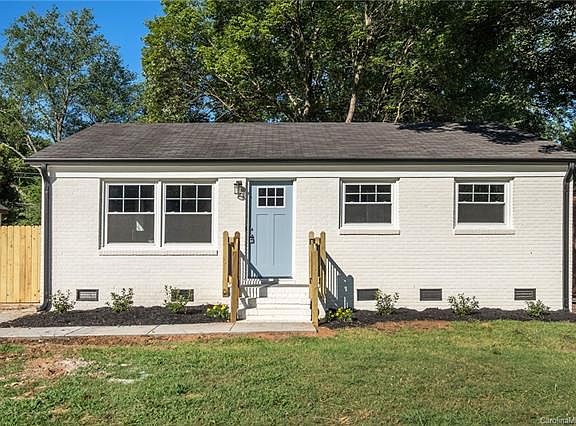 2nd image of 2718 Dora Dr