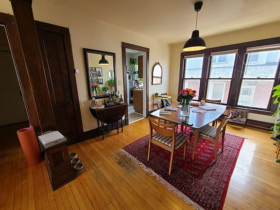 5th image of 916 E Gorham St APT D