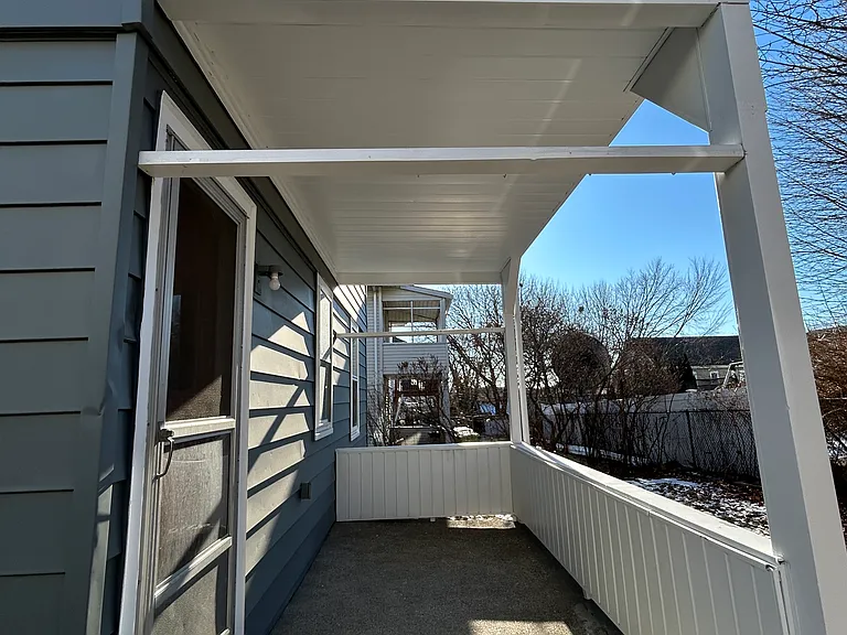 19 Oakland St #17 — Photo 21
