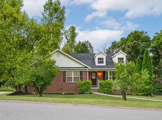 111 Chesapeake Trl, Coxs Creek, KY 40013
