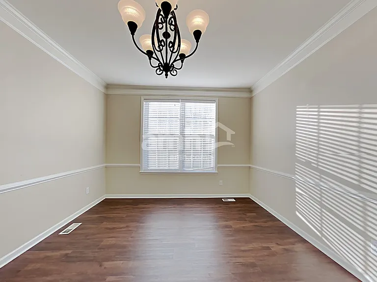 864 Brookdale Ln — Photo 6