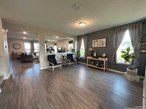 5th image of 15218 Orpheus Way