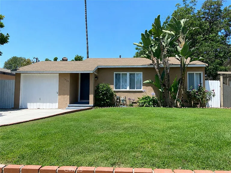 7339 White Oak Ave — Photo 1
