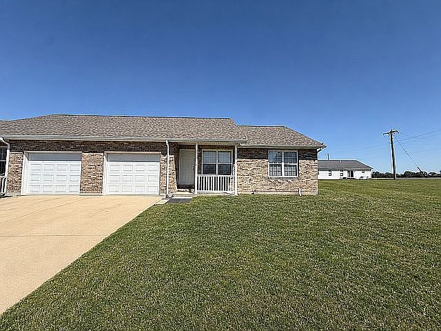 1st image of 16 Cole Ct #16