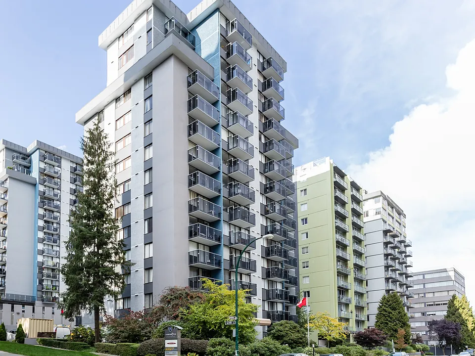 1920 Alberni St