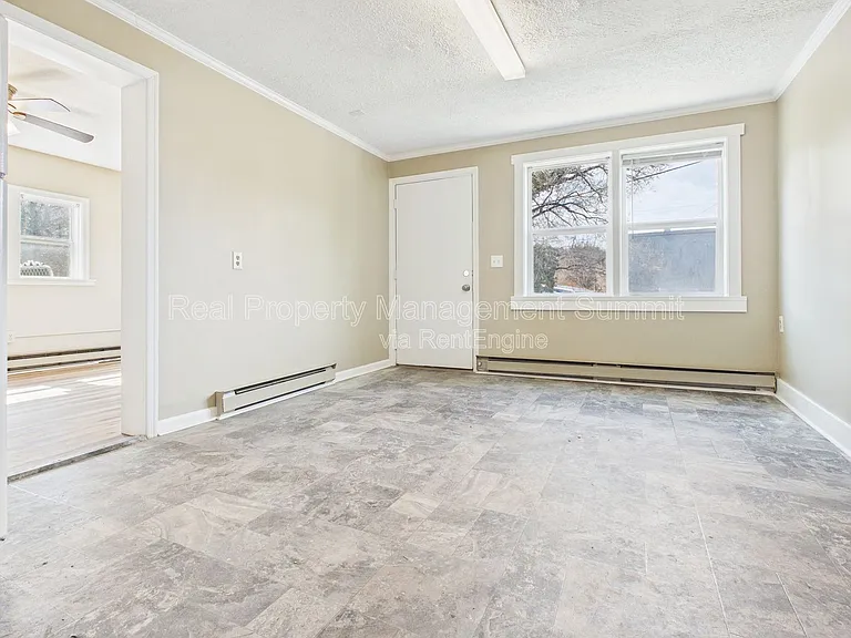 2501 N Augusta St #2 — Photo 6