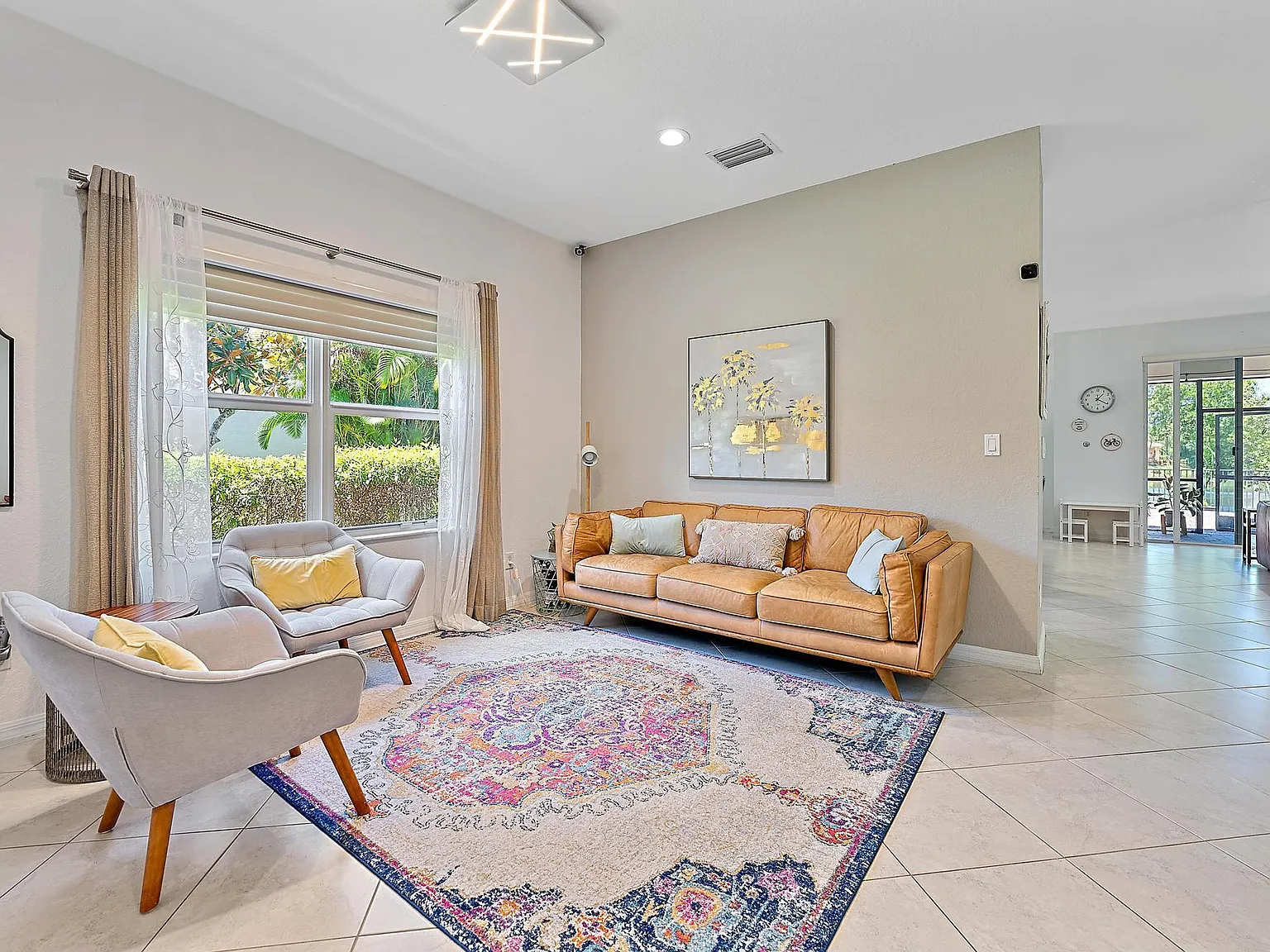 4 bed, 2.5 bath, 2334 sqft, $6,250 — Photo 4