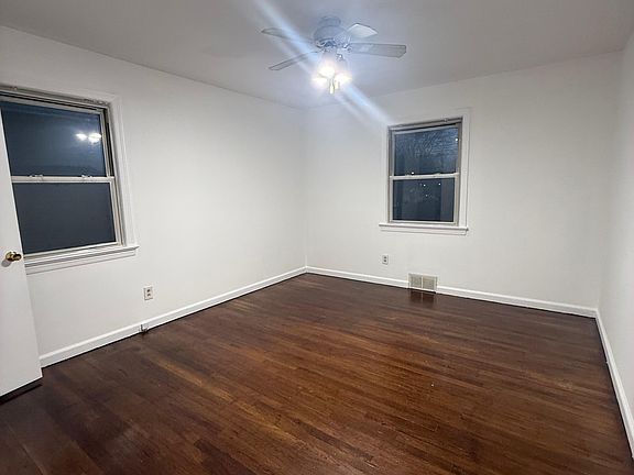4th image of 2828 N Stiles St #1