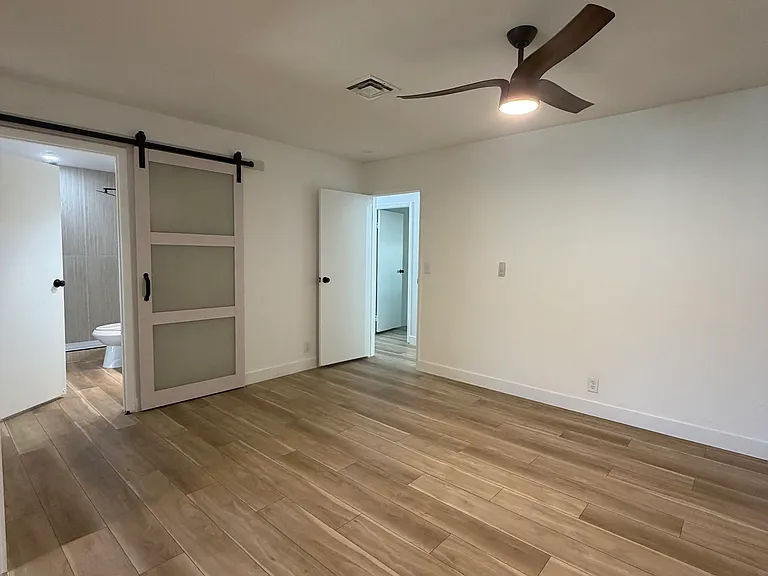 3420 W Warm Springs Rd — Photo 29