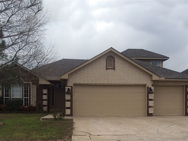 1st image of 729 SW 154th Pl
