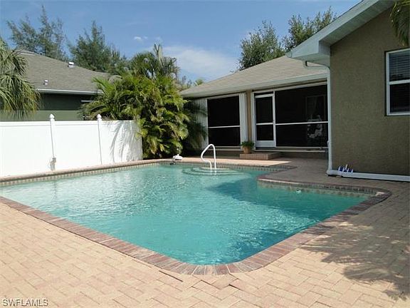 3rd image of 7979 Sandel Wood Cir W