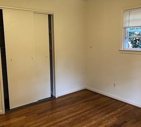 3rd image of 4210 Custer Ave