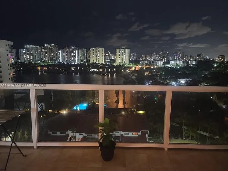 3600 Yacht Club Dr #1204 — Photo 19