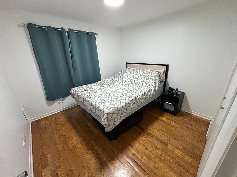 7030 Newport Dr — Photo 10