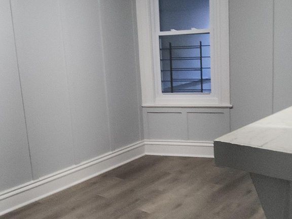 5th image of 266 Woodworth Ave Floor 1