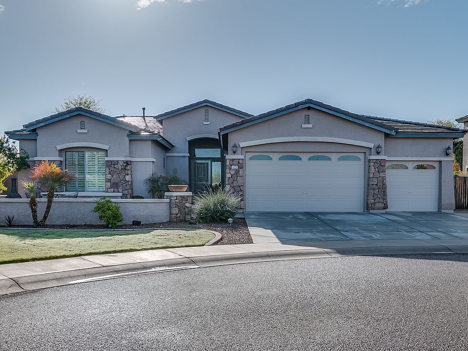 1st image of 7419 N 86th Ln