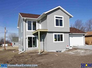 2741 N 6th Model St, Lincoln, NE 68521