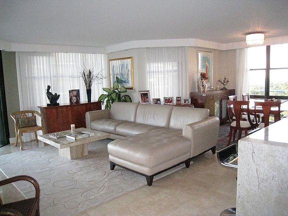 4th image of 1865 Brickell Ave APT A1414