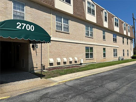 3rd image of 2700 Whitney Pl APT 928