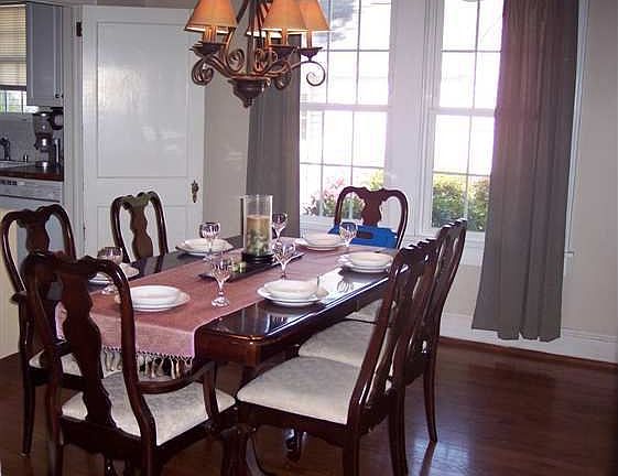 4th image of 727 Myrtle Dr