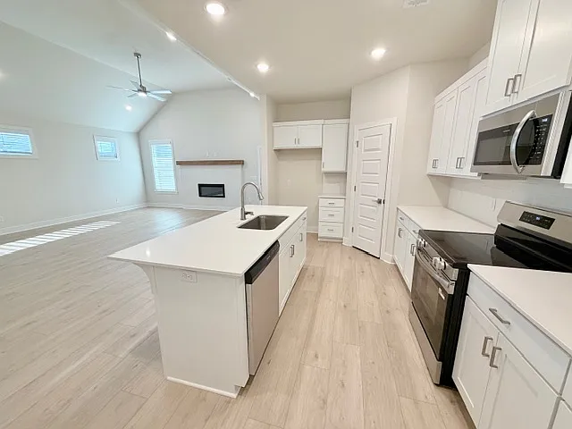 416 S Calico Ave — Photo 9