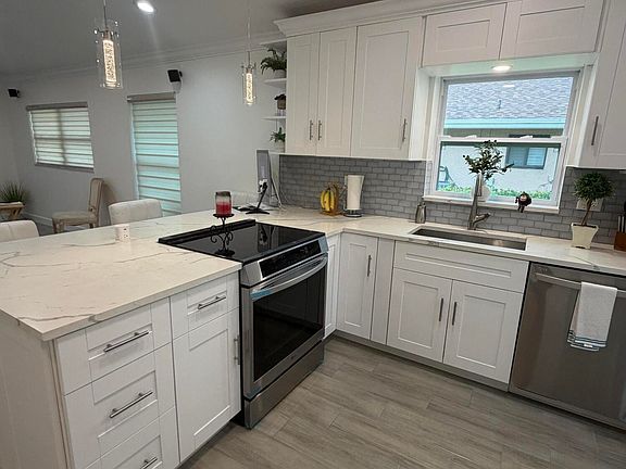 3rd image of 8182 SPRINGTREE Road
