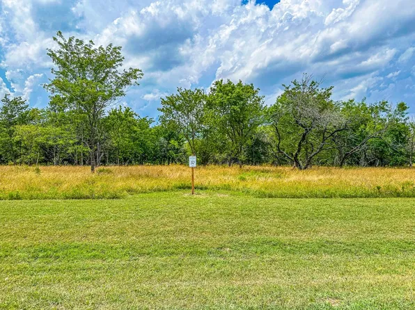 32 Grison Cir, Corsicana, TX 75109