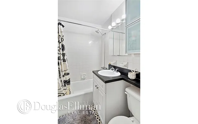 Rented by Douglas Elliman | media 3