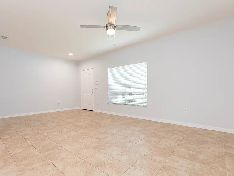 15948 Fishhawk View Dr — Photo 8