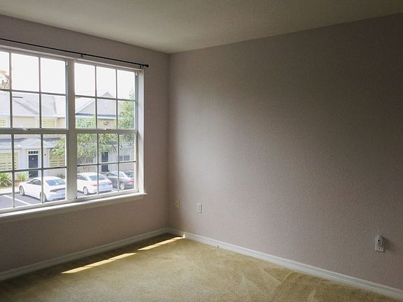 5th image of 110 Turpial Way APT 101