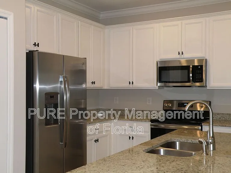 9176 Glenforest Dr — Photo 7