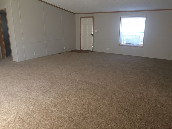 3rd image of 17121 Diane Dr