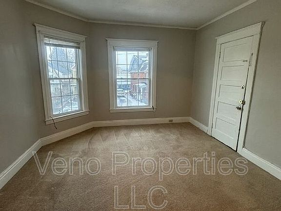 5th image of 61 S Main St #2