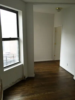 Rented by Bohemia Realty Group | media 10