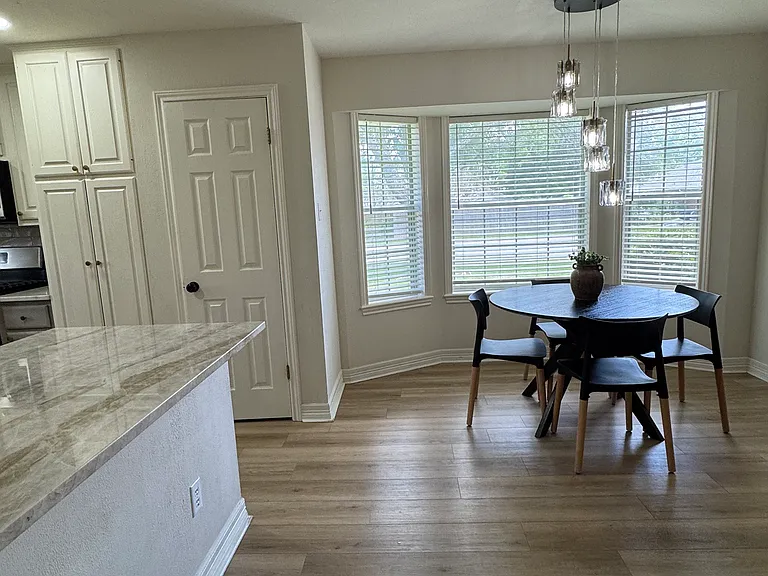 4116 Bedford Dr — Photo 10