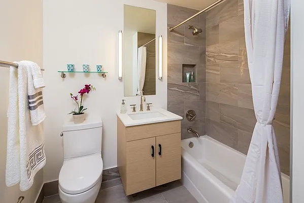 Rented by Mirador Real Estate | media 4