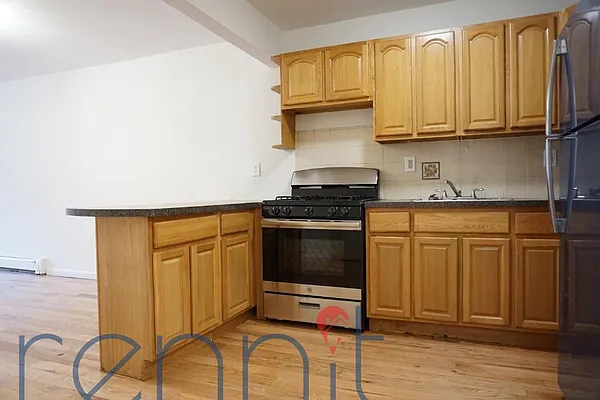 Rented by Rennit Inc. | media 3