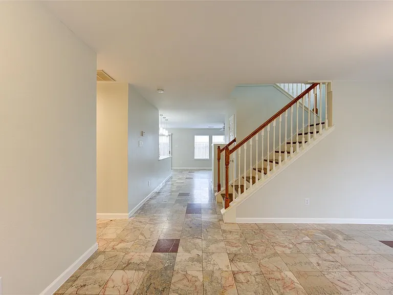 9611 Lasbury Dr — Photo 7