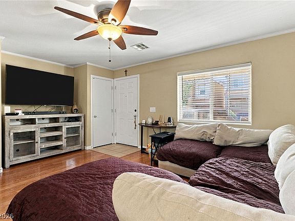 4th image of 9104 Silk Threads Ave
