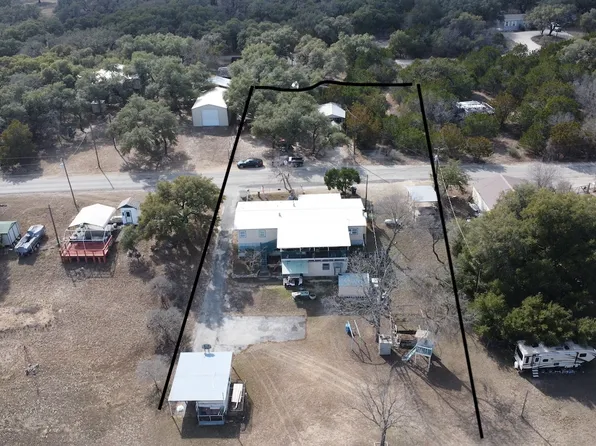 1000 lakeshore, Bandera, TX 78003