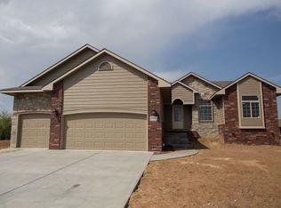 2642 E Mason Ridge Dr, Derby, KS 67037