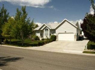 6256 S Clover Creek Ln, Salt Lake City, UT 84118