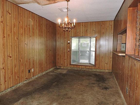 2nd image of 13346 Joliet St